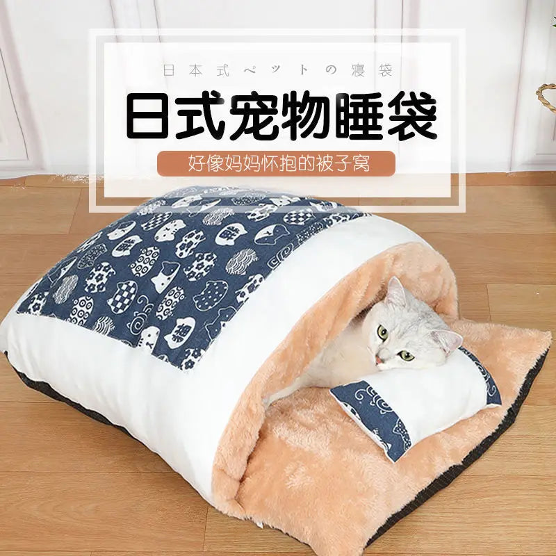 Winter Warm Small Cat Bed Enclosed Sleeping Bag Cozy Pet House with Soft Blanket, Deep Sleep Dog & Cat Cave Pet Nest 45x30cm